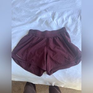 maroon lulu lemon shorts